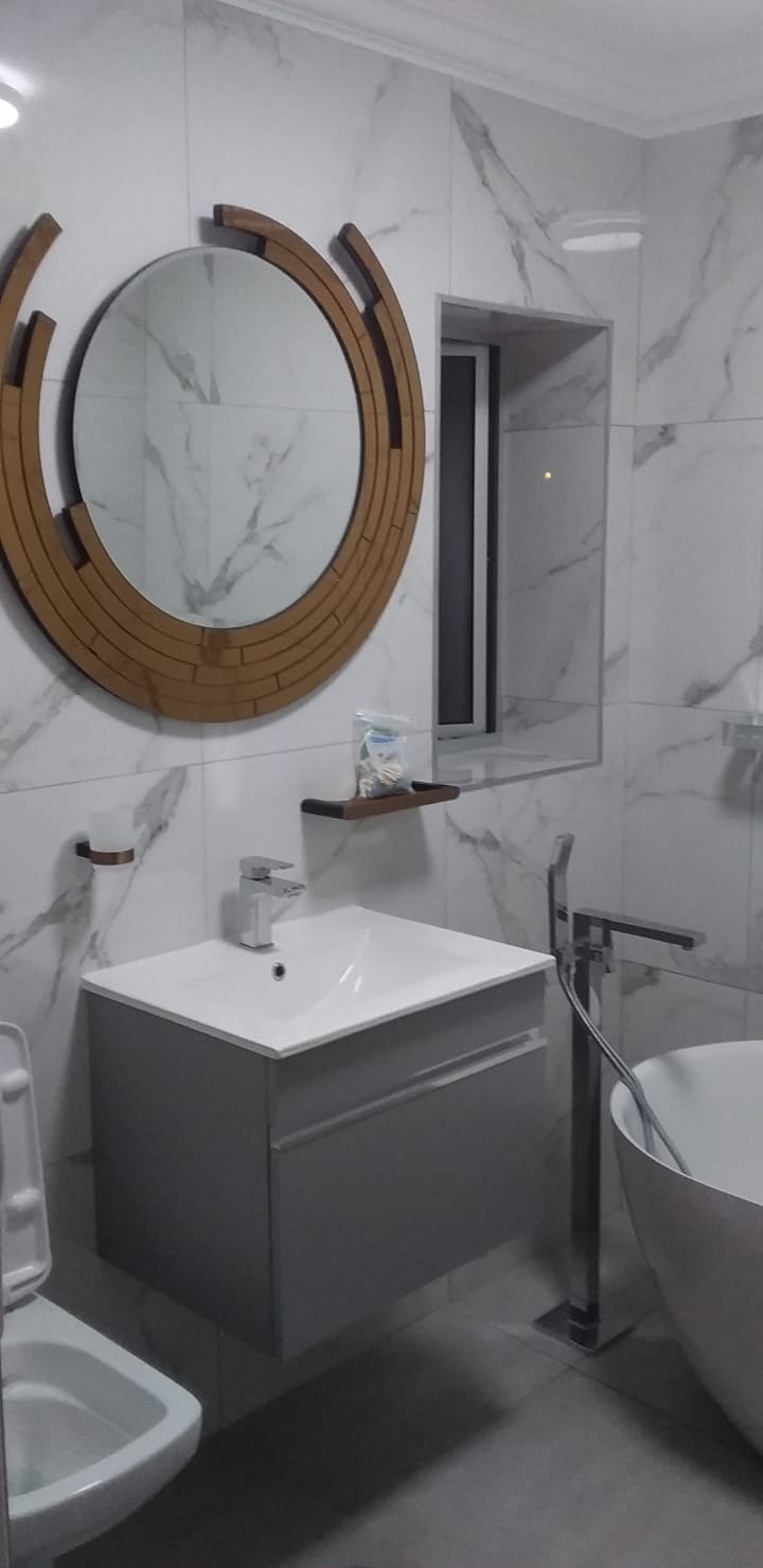 Vanity & mirror