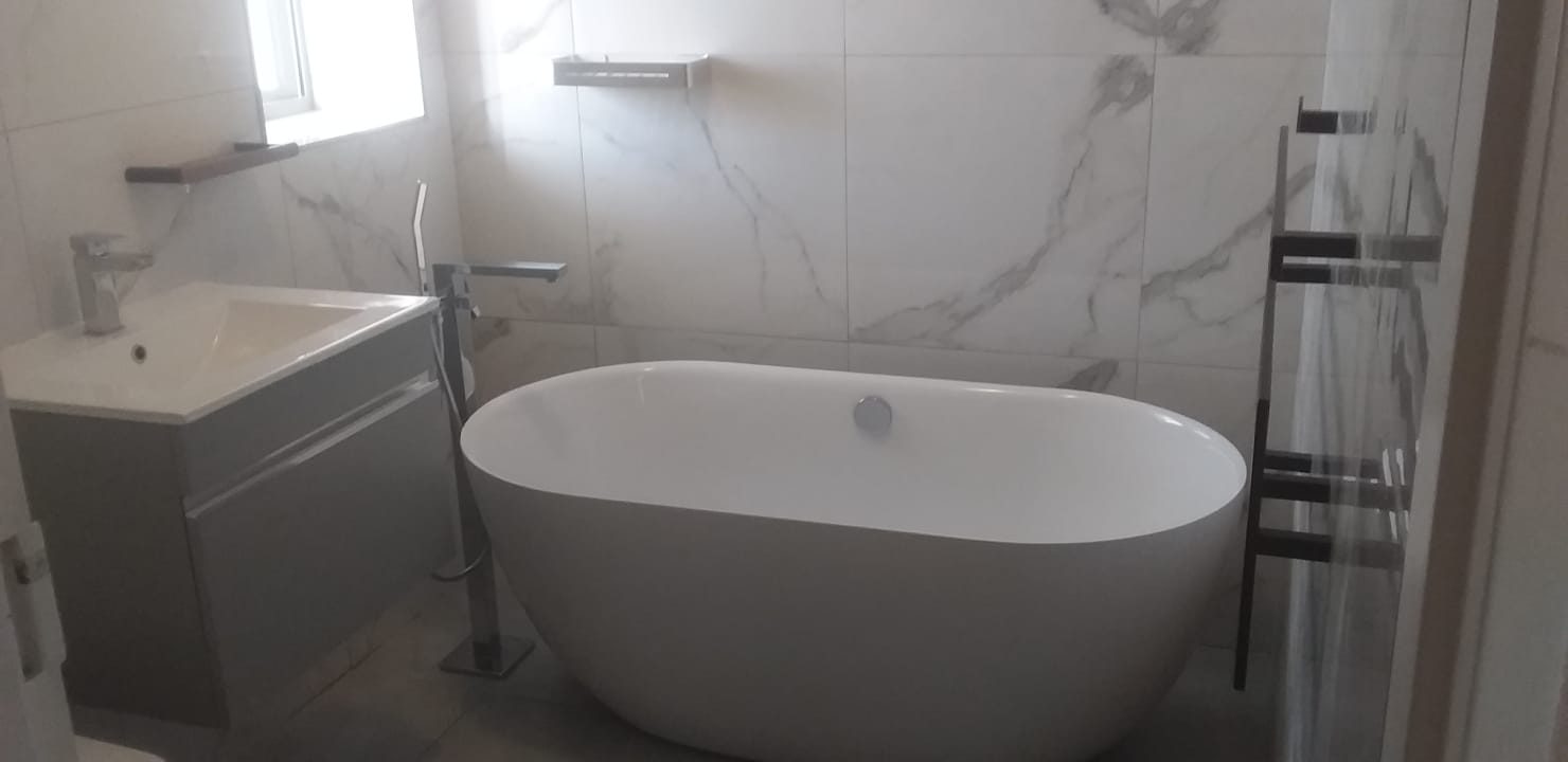 Premium bathroom by JB Plumbing & Tiling