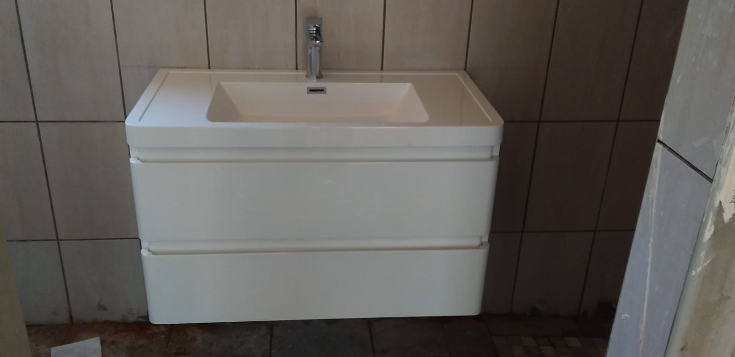 Premium bathroom by JB Plumbing & Tiling